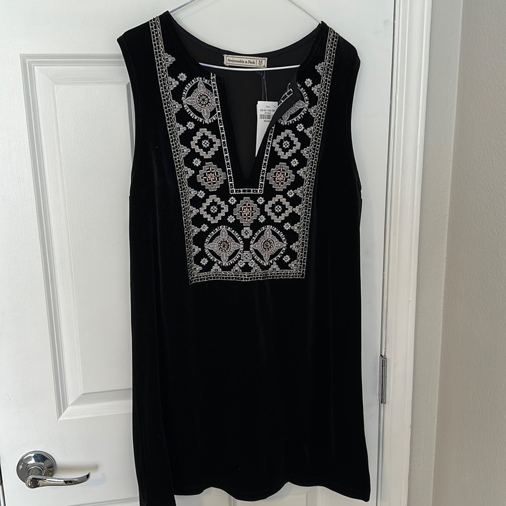 *NWT* Black velvet shift dress with beading from Abercrombie. New with tags.